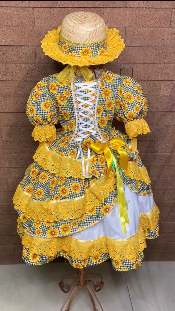 Vestido de Festa Junina – Girassol Encantado com Chapéu Combinando 🌻